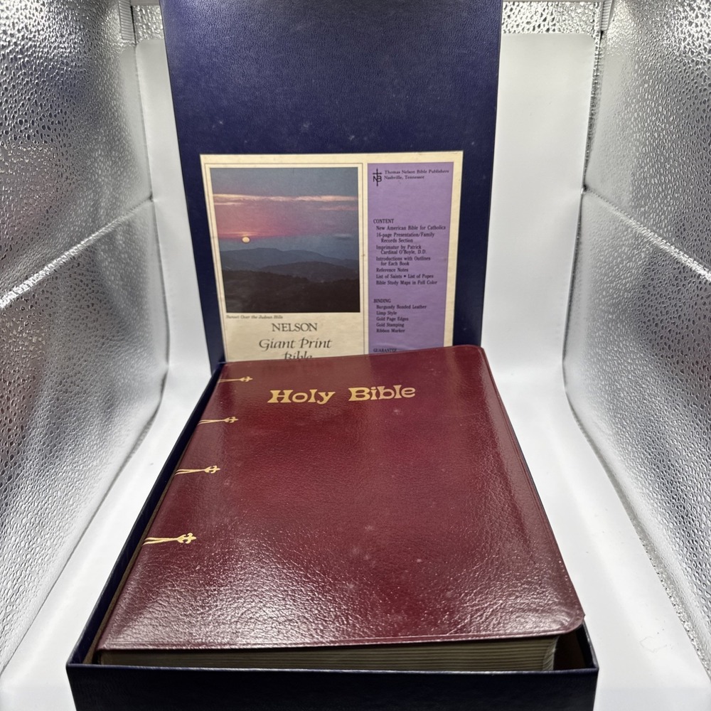 Vintage 1980s Nelson Giant Print Bible New American Bible Catholic w/ Box